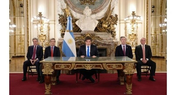 ハビエル・ミレイの大統領声明「財政赤字ゼロの維持と政府の金融政策に関する措置」（全文日本語翻訳）